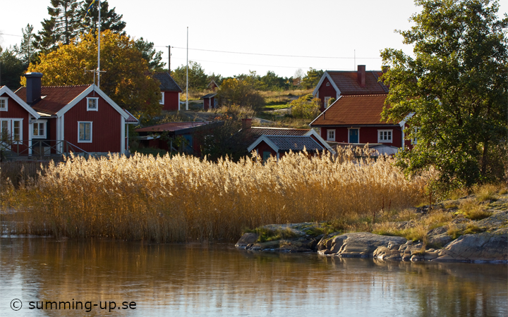 Harö village in autumn garb